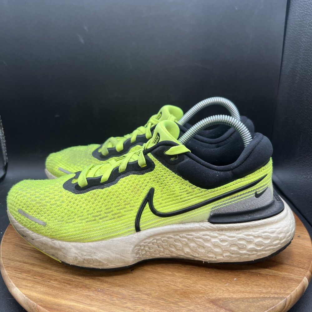 Nike Men’s Size 7.5 ZoomX Invincible Run Flyknit Volt-CT2228-700 Shoes Yellow